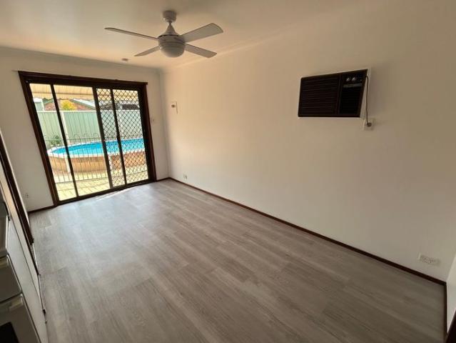 Granny Flat for rent in Ambergate, New South Wales