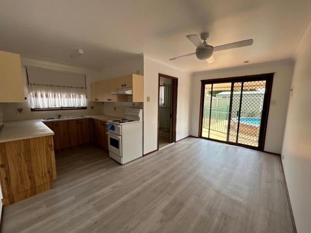 Granny Flat for rent in Raymond Terrace, Newcastle-Maitland