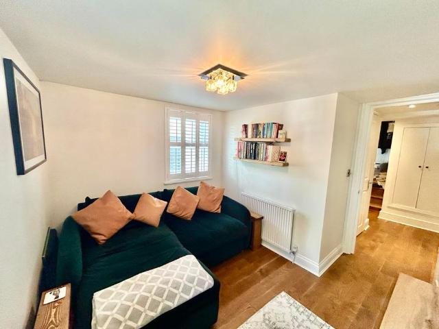 Apartment for rent in Streatham Hill, Greater London
