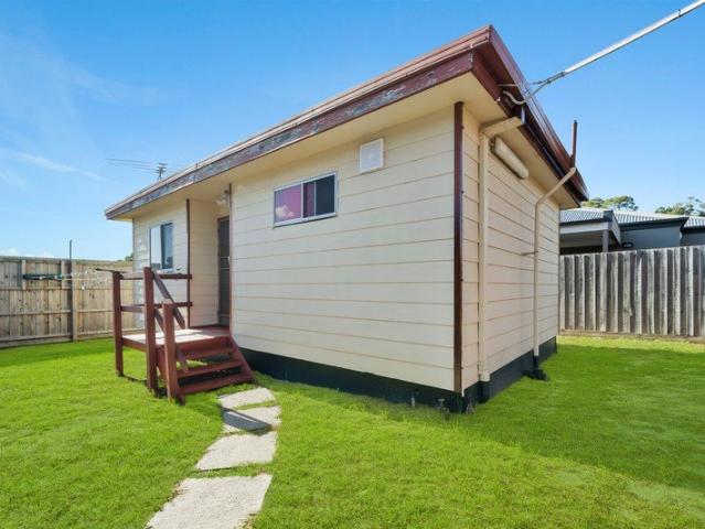 Granny Flat for rent in Camerons Creek, Victoria