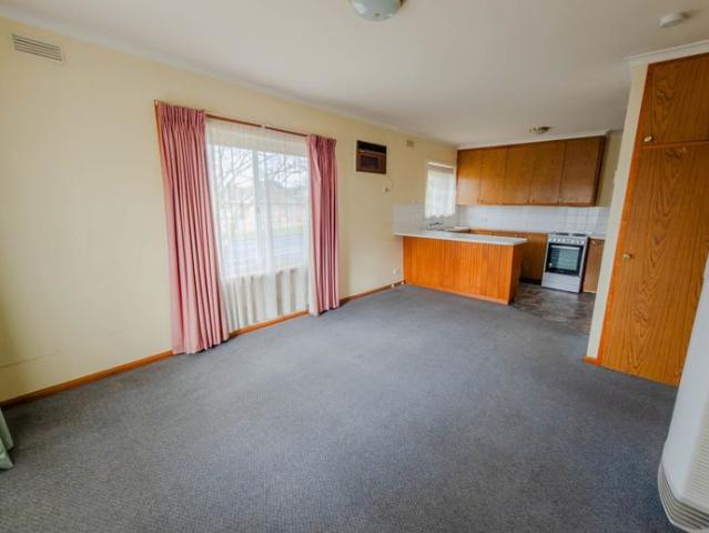 Apartment for rent in Alma, Victoria