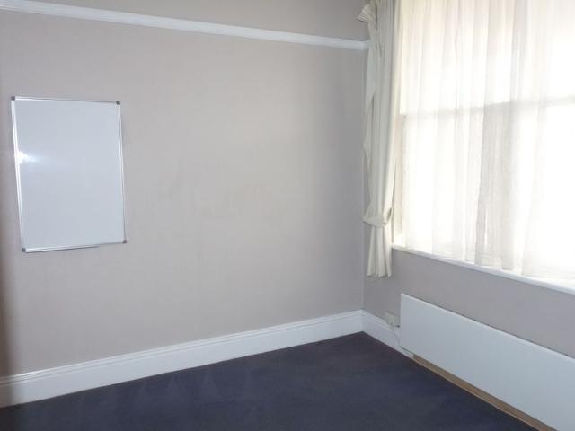 Apartment for rent in Alma, Victoria