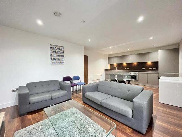 Apartment for rent in First Street, Manchester