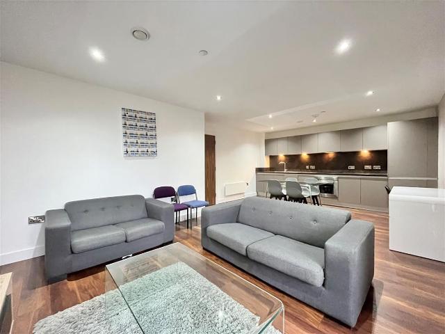 Apartment for rent in First Street, Manchester