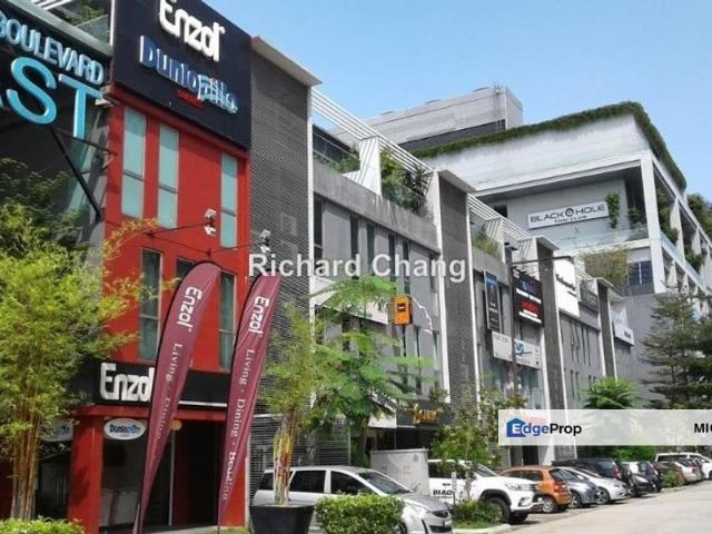 Shop for sale in Petaling, Subang Jaya