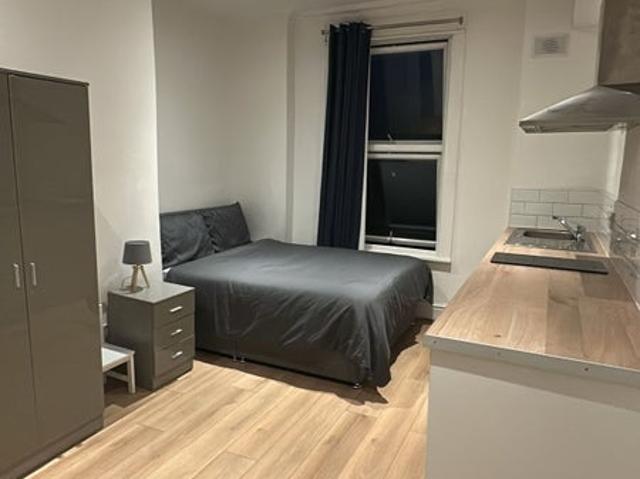 Studio for rent in Calderstones, Isle Of Man