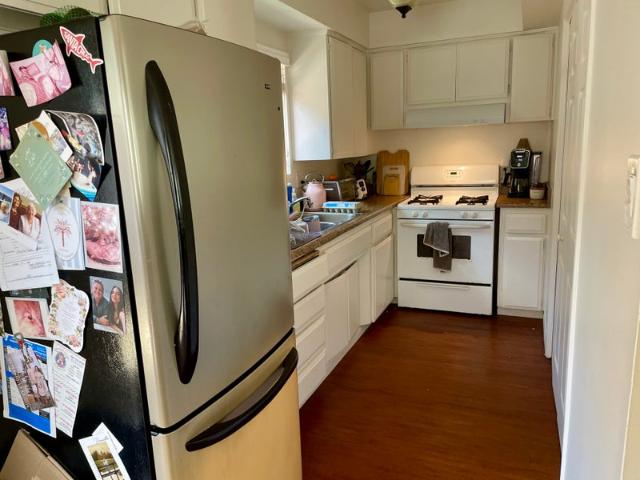 Room for rent in Cardiff, California