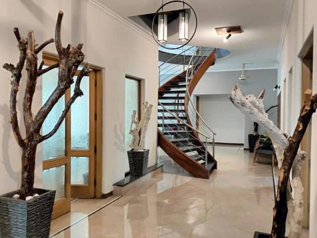 House for sale in DHA Phase 3, امر سدھو