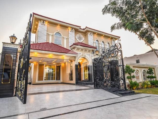 House for sale in لاہور, لاہور ڈویژن