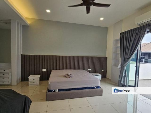 House for sale in Malaka