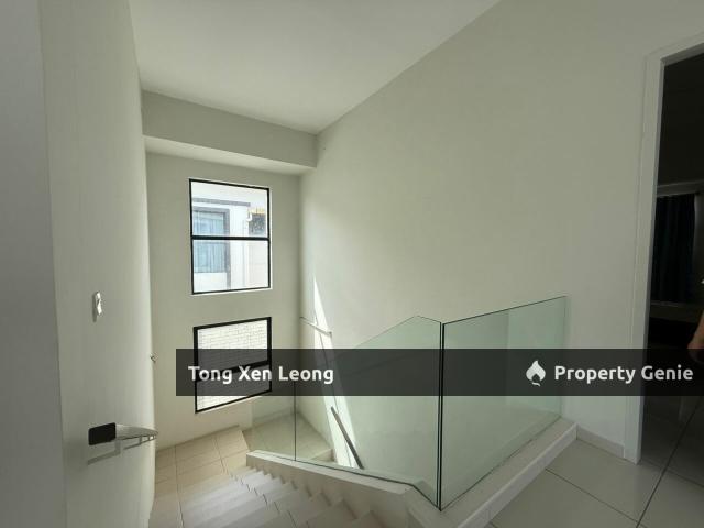 Bungalow for sale in Malaka