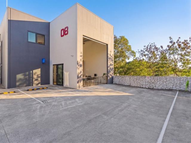 Warehouse for rent in West Burleigh, Gold Coast City