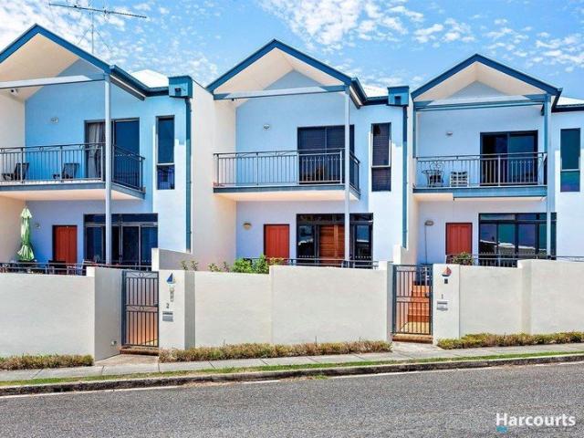 Townhouse for rent in Toombul, Queensland