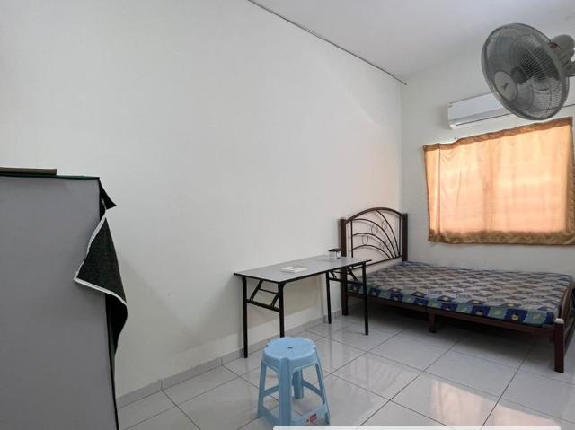 Room for rent in Jenjarom, Selangor