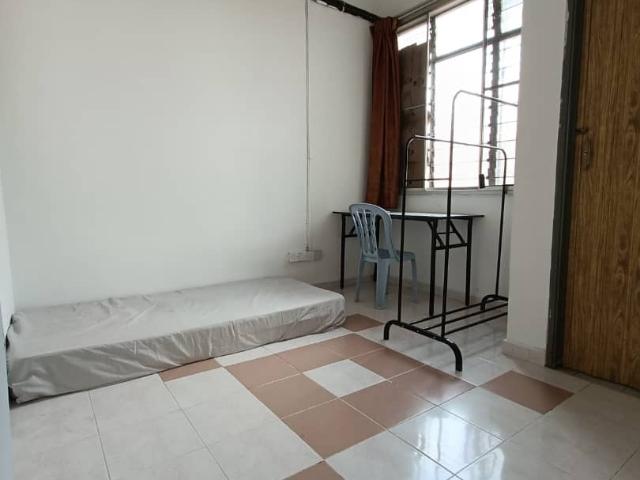 Room for rent in Petaling, Damansara Damai