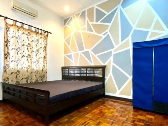 Room for rent in Petaling, Damansara Damai