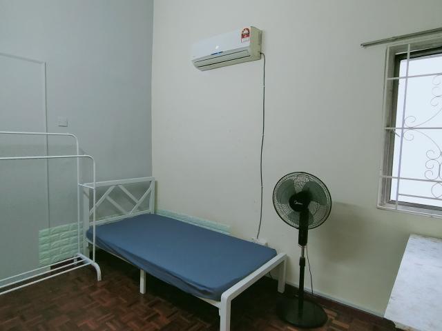 Room for rent in Petaling, Damansara Damai