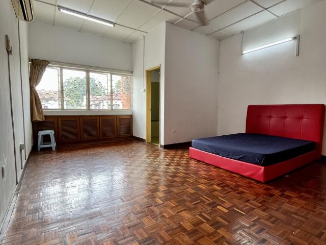 Room for rent in Country Heights Damansara, Kuala Lumpur