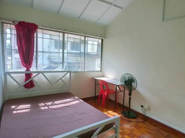 Room for rent in Petaling, Damansara Damai
