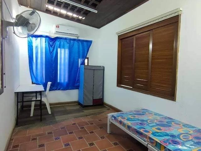 Room for rent in Taman Bangsar, Kuala Lumpur
