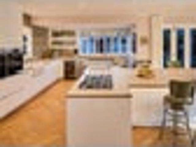 House for sale in Days Bay, Wellington