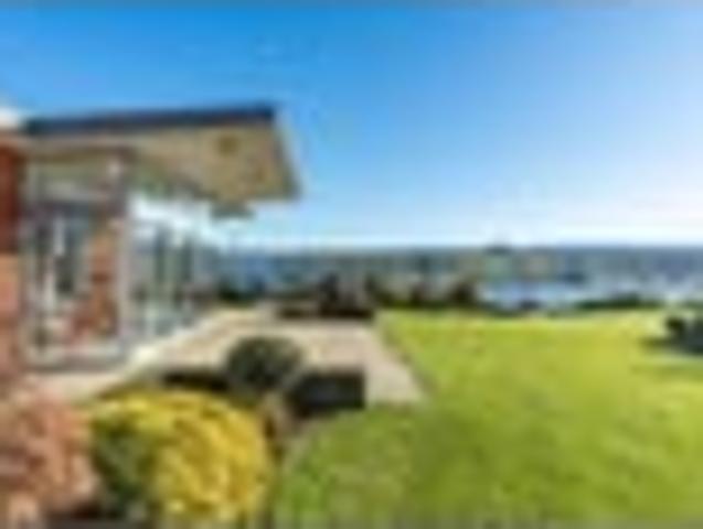 House for sale in Otakou