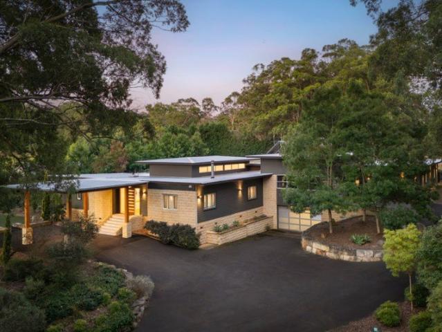 Cottage for sale in Sydney, New South Wales