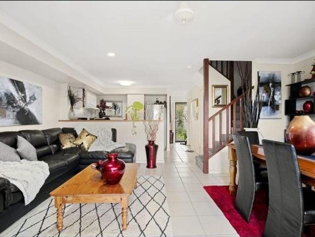Townhouse for rent in Fernbrook, Queensland