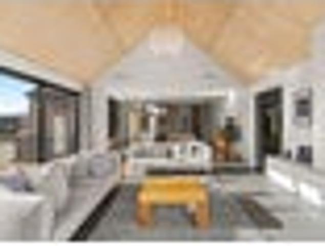 House for sale in Chaslands, Canterbury