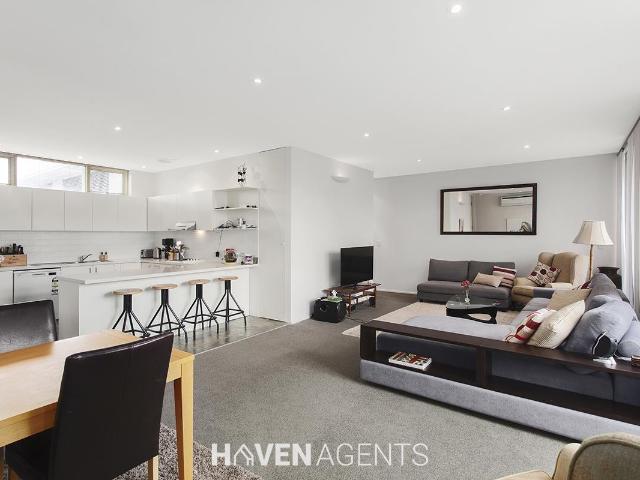 Apartment for rent in East Melbourne