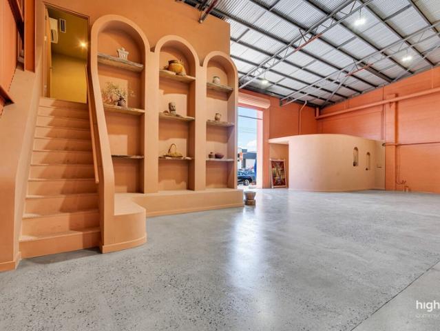 Warehouse for sale in Horseshoe Creek, South Australia