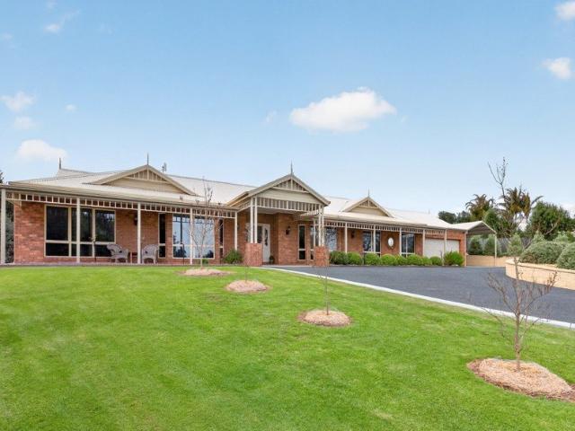 House for sale in Wy Yung, Victoria