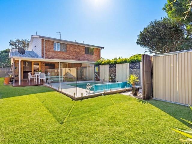 Duplex for sale in Fernbrook, Queensland