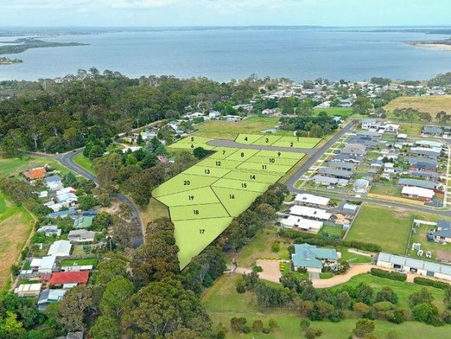 Land for sale in Eagle Point, Victoria