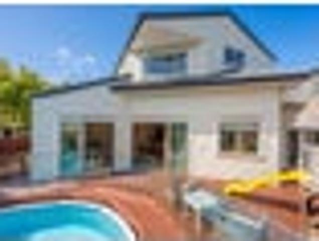 House for sale in Paremoremo, Oroua County