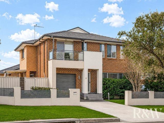 Townhouse for sale in Sydney, New South Wales