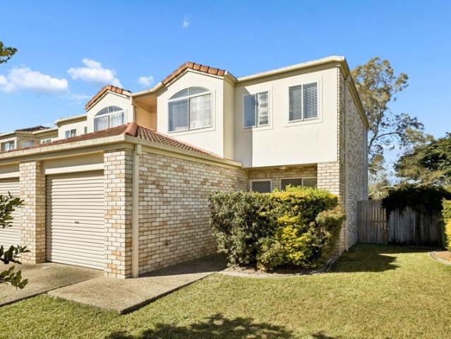 Townhouse for sale in Fernbrook, Queensland