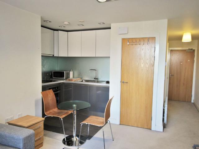 Studio for rent in Waterfront, Calderstones