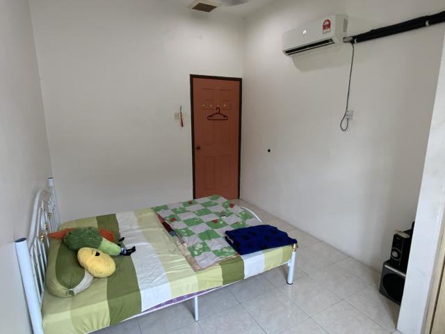 Room for rent in Wellesley, Penang