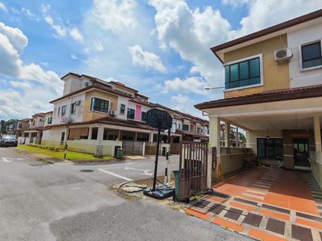 Townhouse for sale in Kuching
