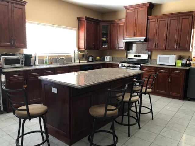 Room for rent in Garden Grove, California
