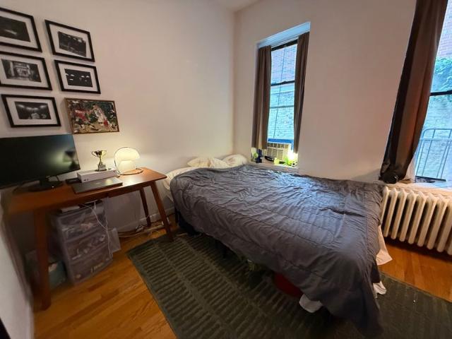 Room for rent in Arverne, New York