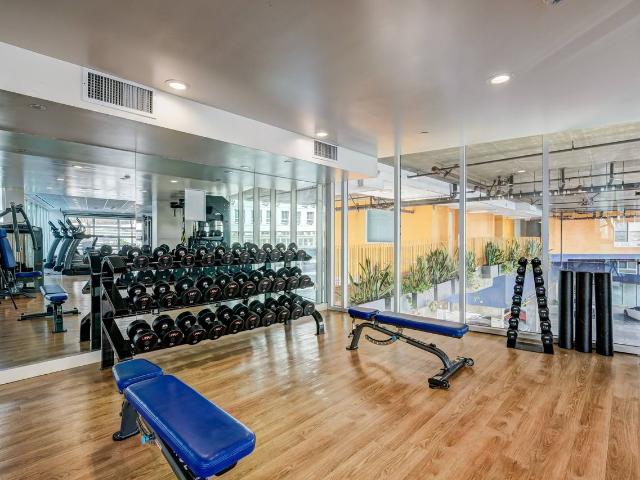 Apartment for rent in Canoga Park, California