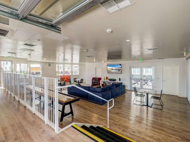 Apartment for rent in Canoga Park, California
