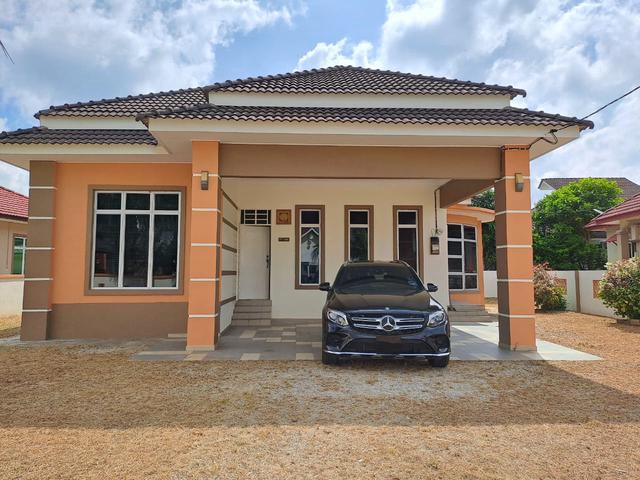 Bungalow for sale in Kota Bharu