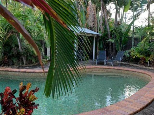 Townhouse for sale in Palm Cove, Queensland