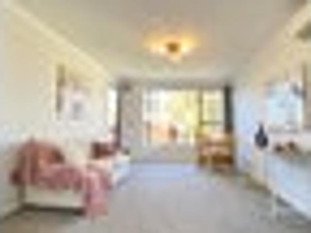 Apartment for rent in One Tree Hill, Oroua County