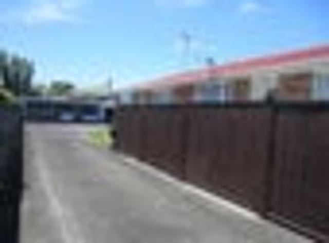 Apartment for rent in One Tree Hill, Oroua County