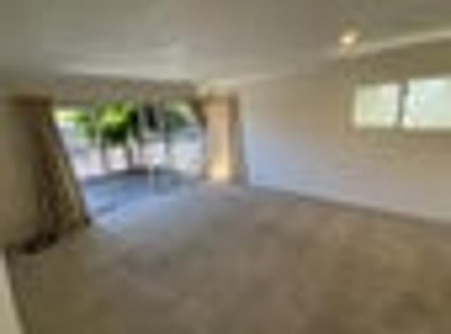 Apartment for rent in One Tree Hill, Oroua County
