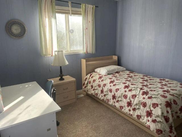 Room for rent in Douglasdale/Douglas Glen, Calgary